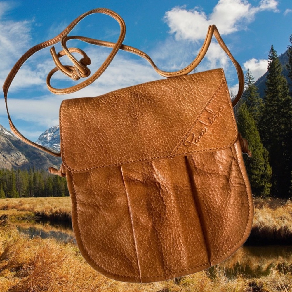 Paeo Lobo Brown Crossbody